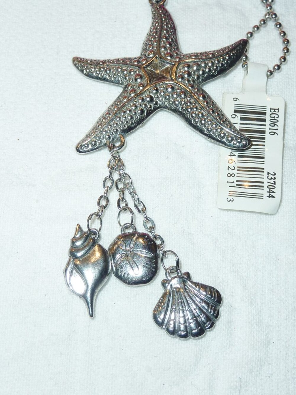NWT Silver Tone Starfish and Dangling Sea Charms Key Chain, Etc.